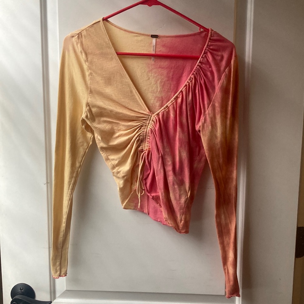 Free People tyedye crop 🍓